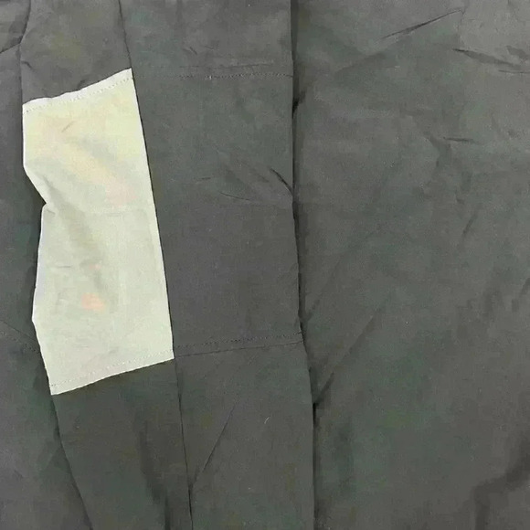 Nautica Men's Black Windbreaker Jacket - Size XL - Drawstring Cord Pockets - Picture 9 of 10